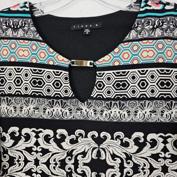 Tiana B. Dress Multicolor Geometric Print Keyhole Neck Shift Sz M Artsy - Picture 4 of 10